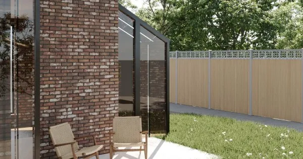 Vertical Cheadle Panel with Steel/Aluminum Posts - 2100mm Height